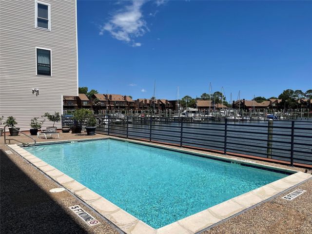 793 Davis Road 111, League City, TX 77573