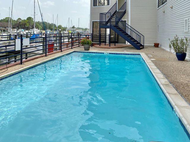 793 Davis Road 111, League City, TX 77573