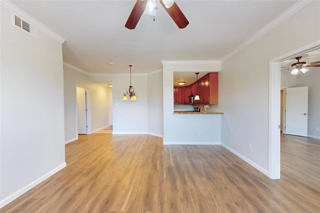 793 Davis Road 111, League City, TX 77573