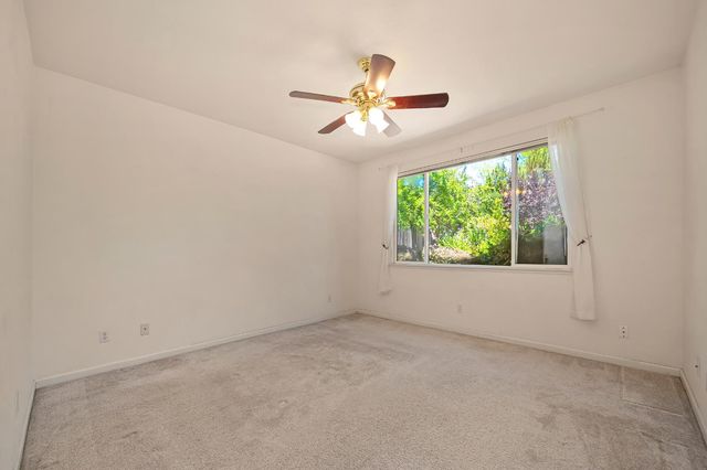 3807 Coldwater Dr, Rocklin, CA 95765