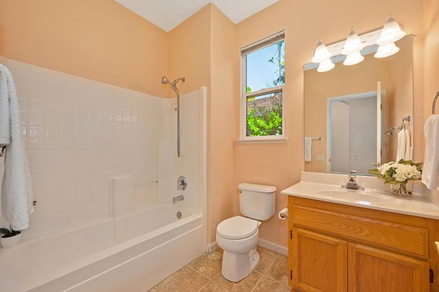 3807 Coldwater Dr, Rocklin, CA 95765