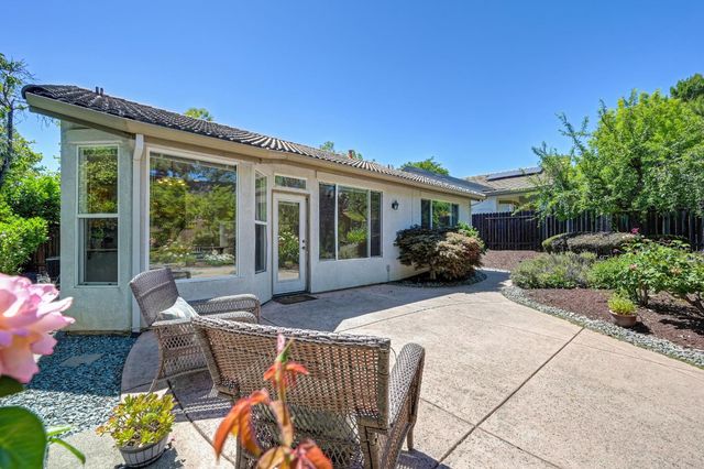 3807 Coldwater Dr, Rocklin, CA 95765