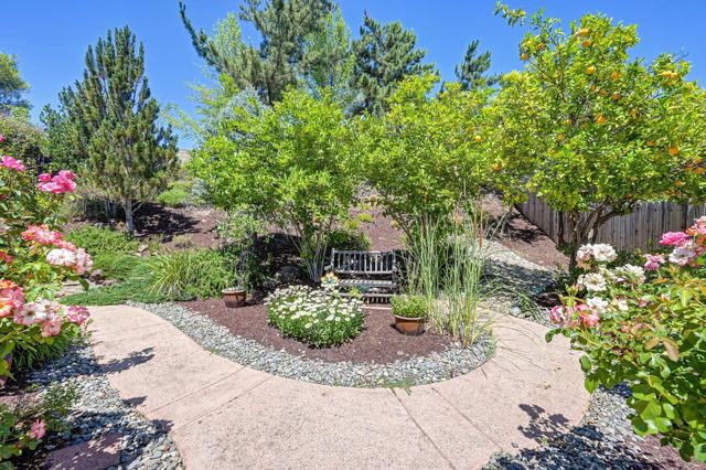 3807 Coldwater Dr, Rocklin, CA 95765