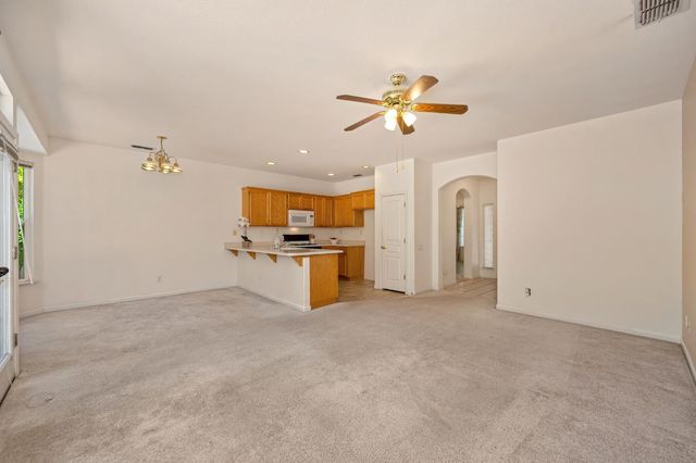 3807 Coldwater Dr, Rocklin, CA 95765