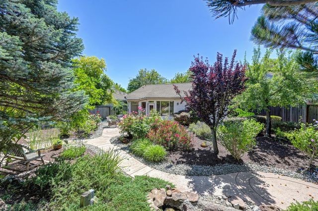 3807 Coldwater Dr, Rocklin, CA 95765