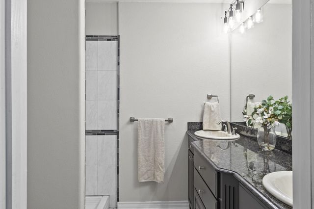 320 Meadow Drive, Bridge City, TX 77611