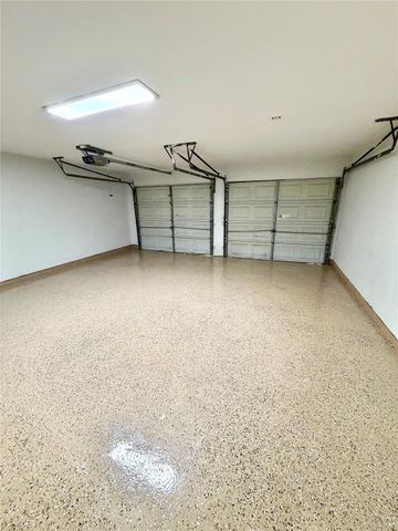 320 Meadow Drive, Bridge City, TX 77611