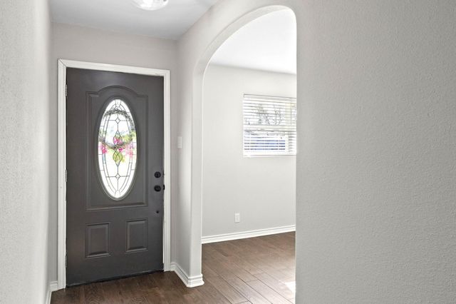 320 Meadow Drive, Bridge City, TX 77611