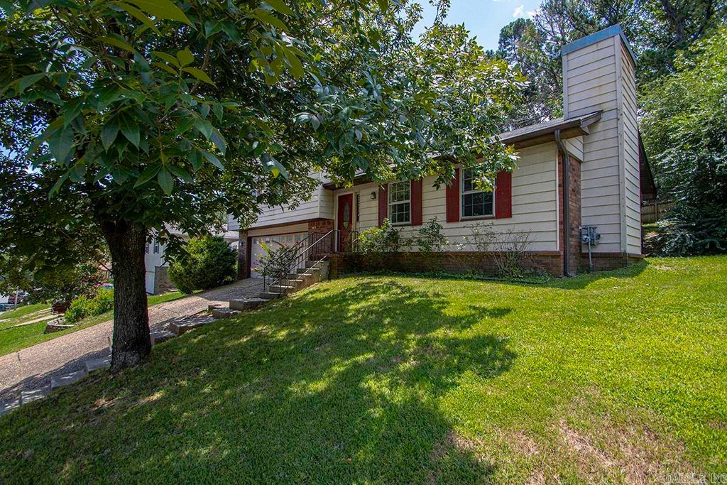 12111 Teton Forest Drive, Little Rock, AR 72212