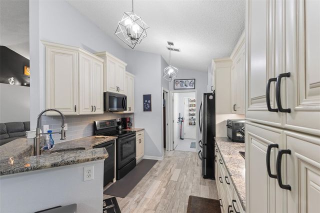 1911 E DEL WEBB BOULEVARD, Sun City Center, FL 33573