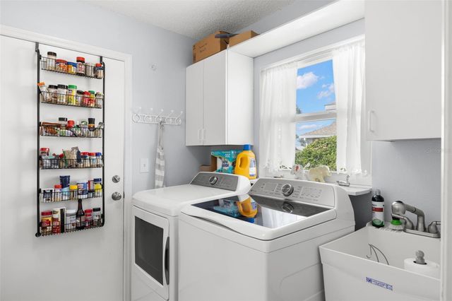 1911 E DEL WEBB BOULEVARD, Sun City Center, FL 33573