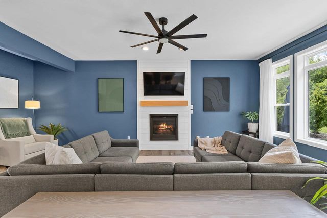 W6018 RYFORD STREET, Menasha, WI 54952