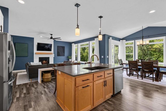 W6018 RYFORD STREET, Menasha, WI 54952