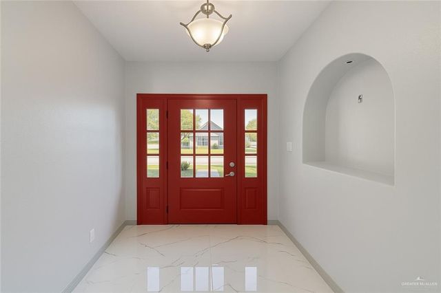 2432 Flushing Meadows, Weslaco, TX 78596