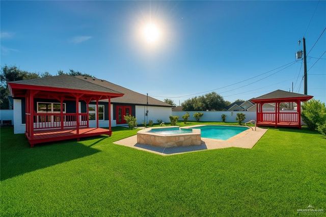 2432 Flushing Meadows, Weslaco, TX 78596