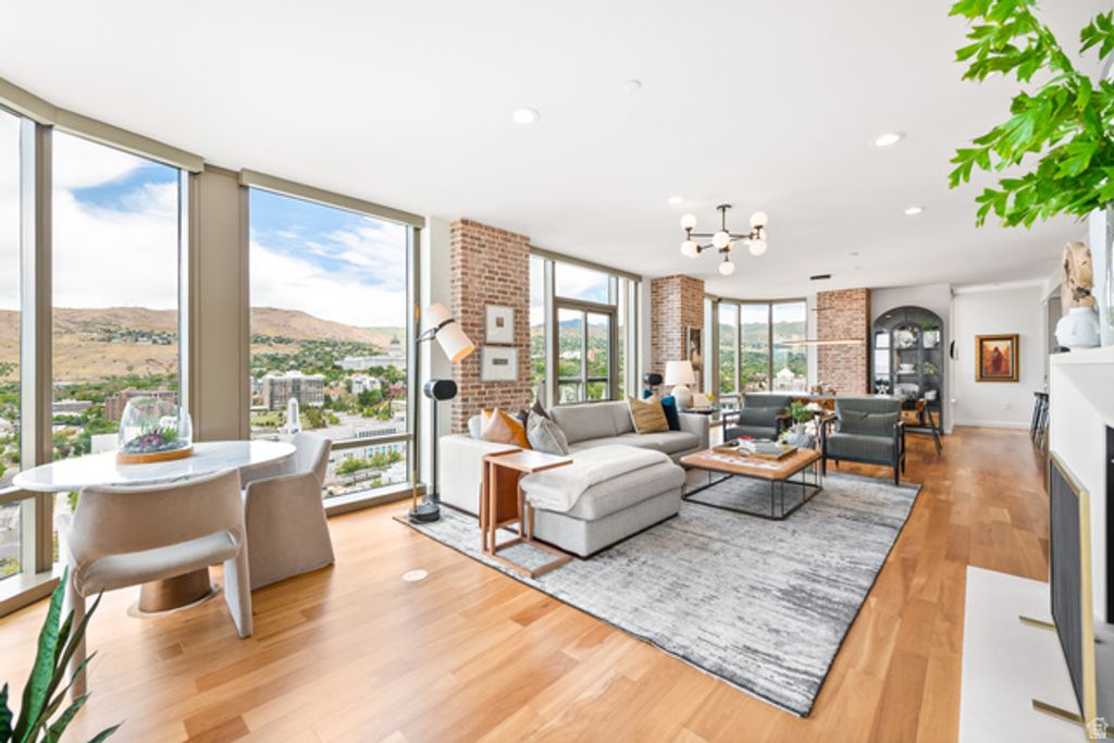 Image 1 of property listing at 99 W SOUTH TEMPLE ST #2206, Salt Lake City, UT 84101