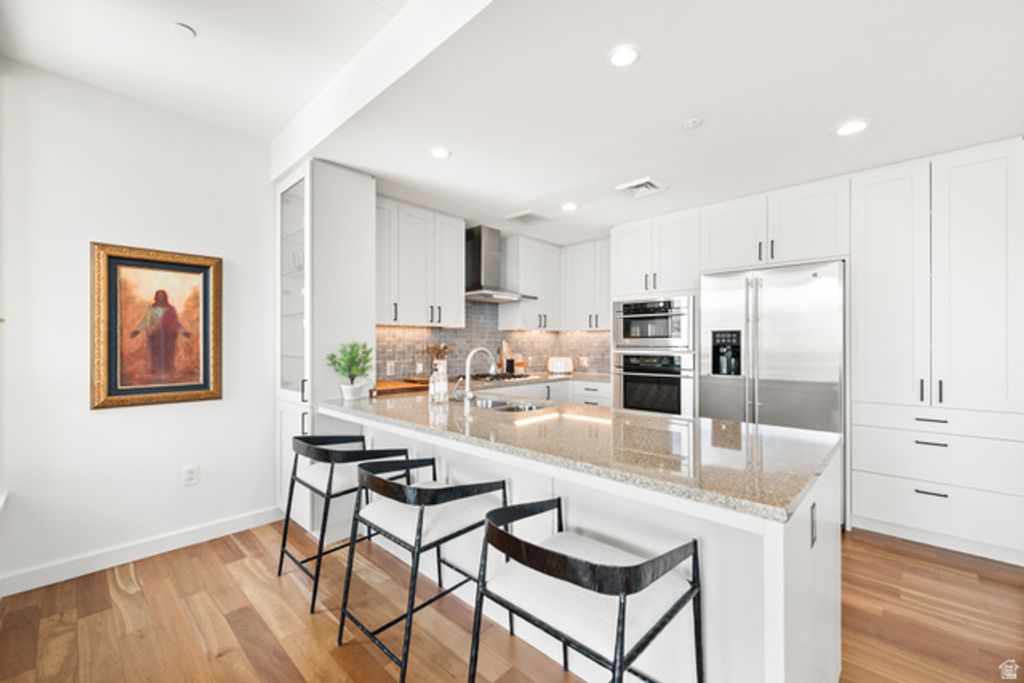 Image 5 of property listing at 99 W SOUTH TEMPLE ST #2206, Salt Lake City, UT 84101