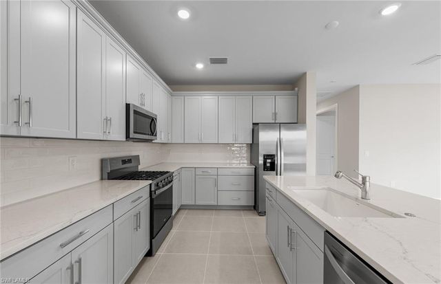 7140 Chapel Creek LN, North Fort Myers, FL 33917