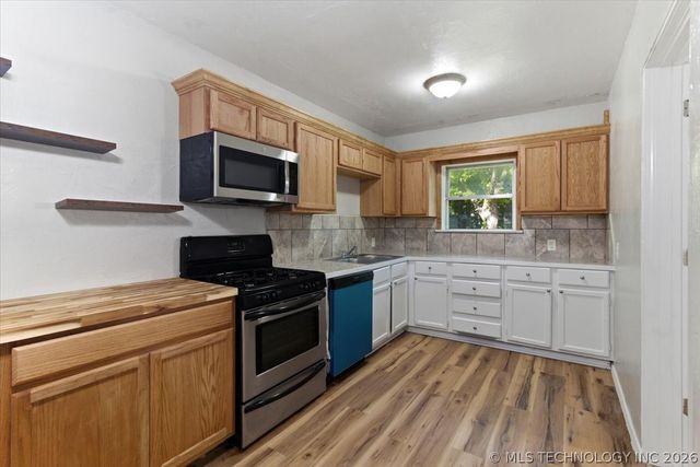 1034 N Gary Place, Tulsa, OK 74110