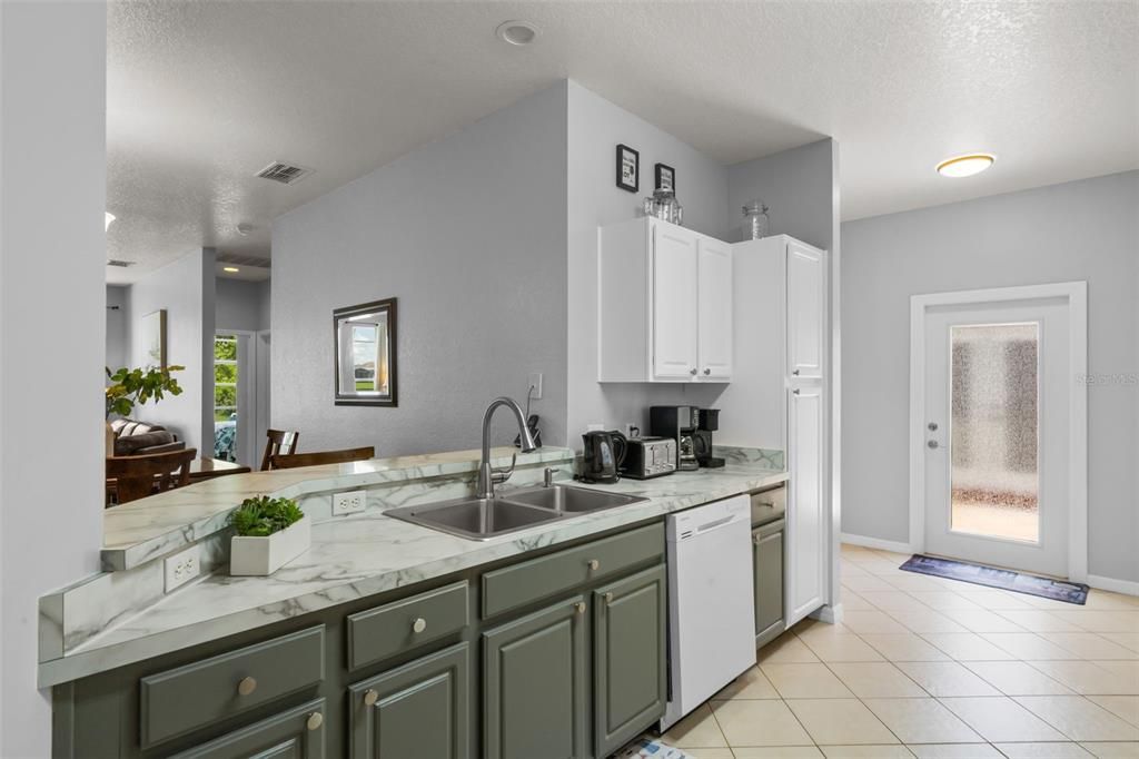 Image 15 of property listing at 156 MAGIC LANDINGS BOULEVARD, Kissimmee, FL 34744