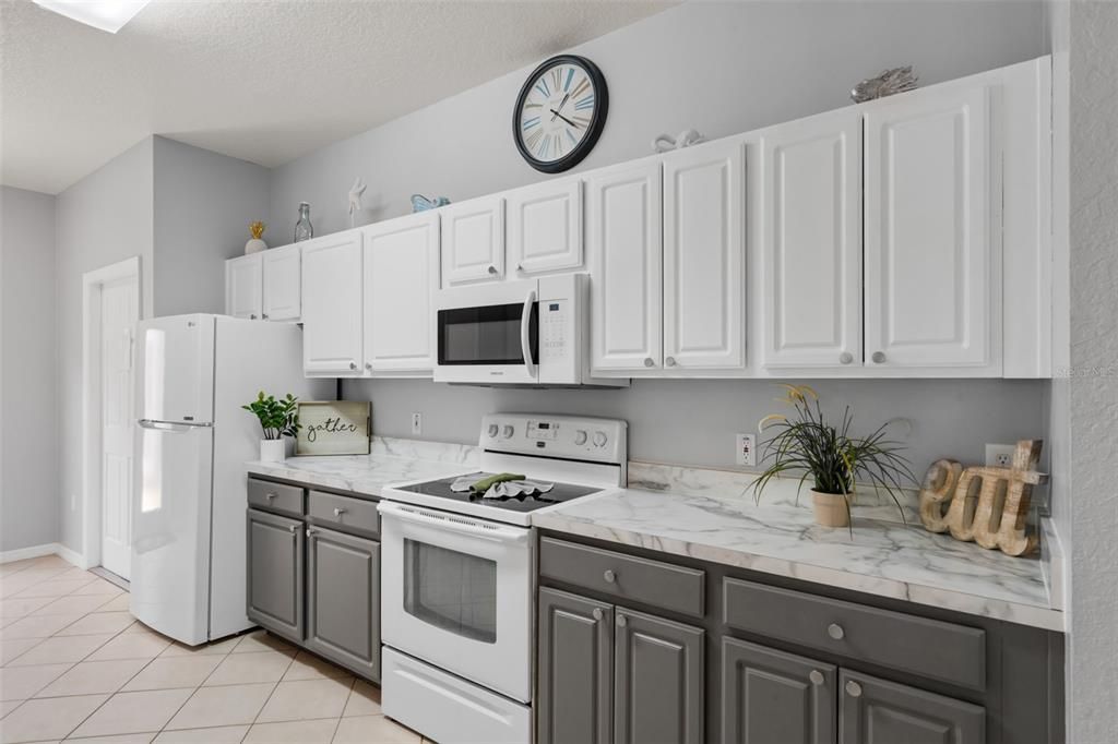 Image 17 of property listing at 156 MAGIC LANDINGS BOULEVARD, Kissimmee, FL 34744