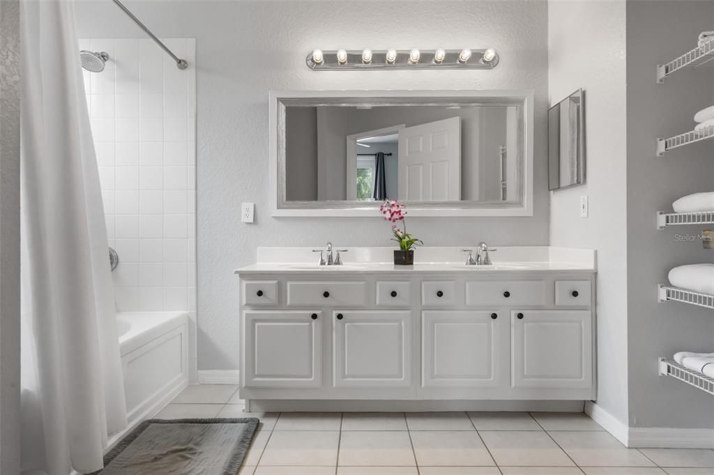 Image 32 of property listing at 156 MAGIC LANDINGS BOULEVARD, Kissimmee, FL 34744