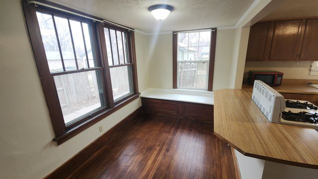 431 Washington, Salina, KS 67401