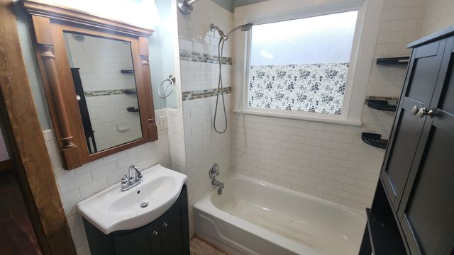 431 Washington, Salina, KS 67401