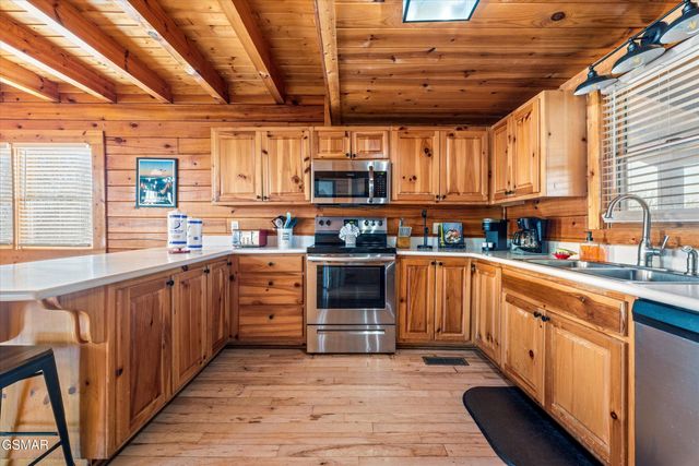 1559 Rainbow Ridge Road, Sevierville, TN 37862