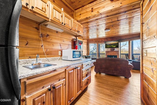 1559 Rainbow Ridge Road, Sevierville, TN 37862