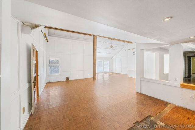 7455 S Sleepy Hollow Drive, Tulsa, OK 74136