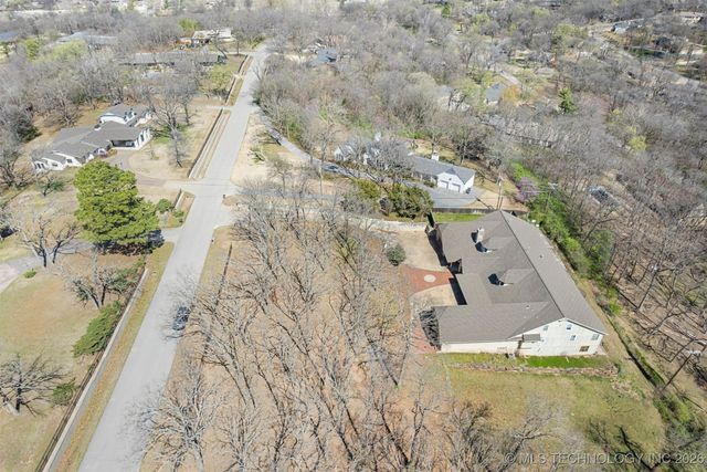 7455 S Sleepy Hollow Drive, Tulsa, OK 74136