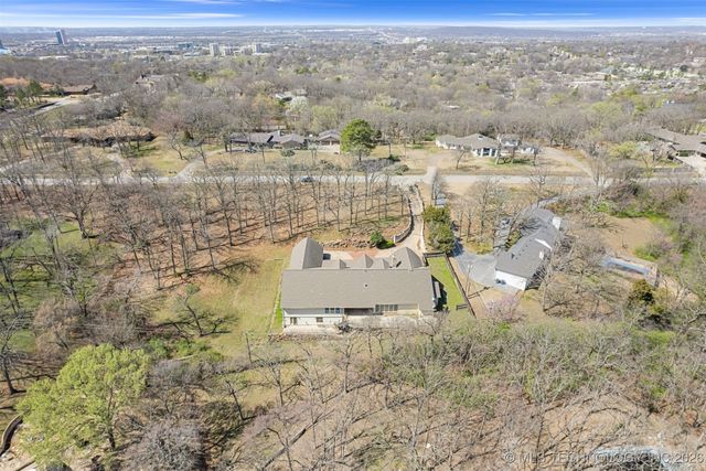 7455 S Sleepy Hollow Drive, Tulsa, OK 74136