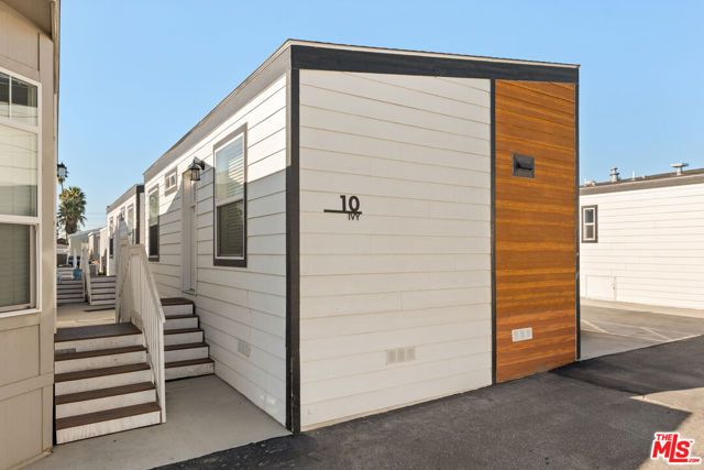 8250 Lankershim Boulevard 130, North Hollywood (los Angeles), CA 91605