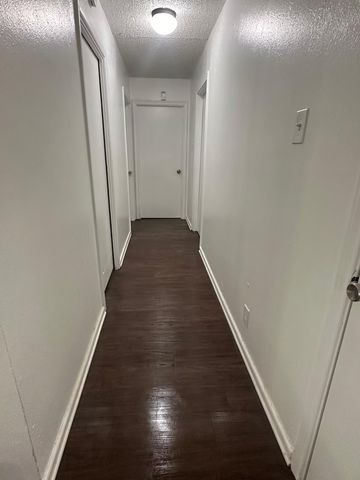 2101 Bradford Drive, Arlington, TX 76010