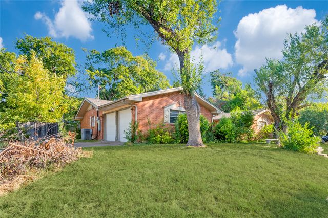 2101 Bradford Drive, Arlington, TX 76010