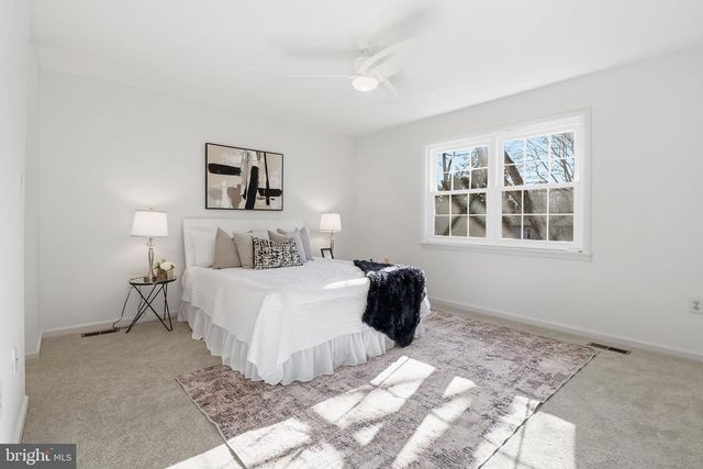 5207 RUFFNER WOODS CT, Burke, VA 22015