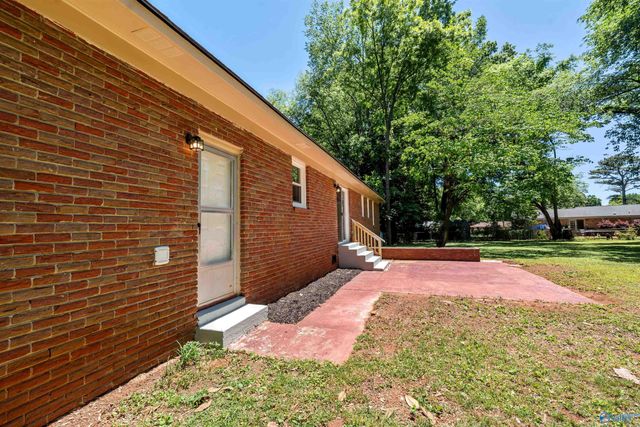 3411 Euclid Circle NW, Huntsville, AL 35810