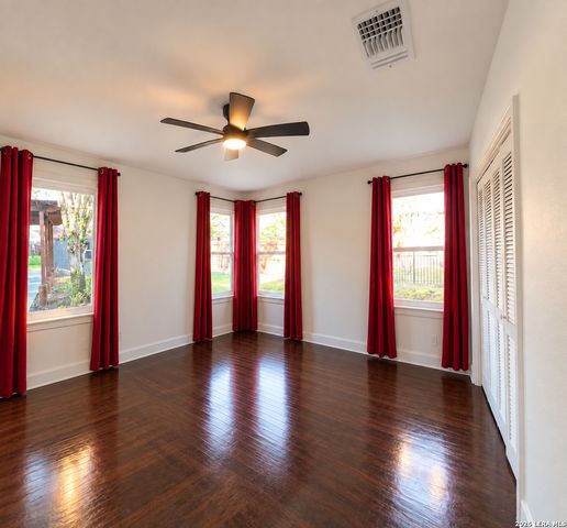 323 Maplewood, San Antonio, TX 78216