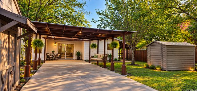 323 Maplewood, San Antonio, TX 78216