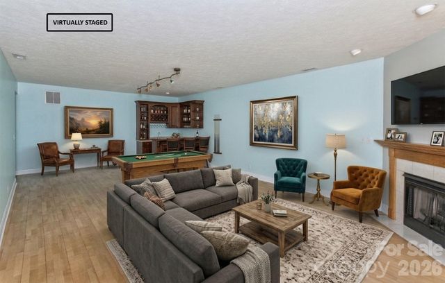 100 Titleist Way, Hendersonville, NC 28739