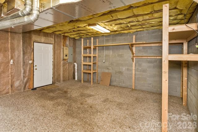 100 Titleist Way, Hendersonville, NC 28739