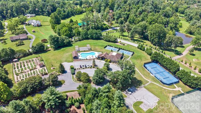 100 Titleist Way, Hendersonville, NC 28739