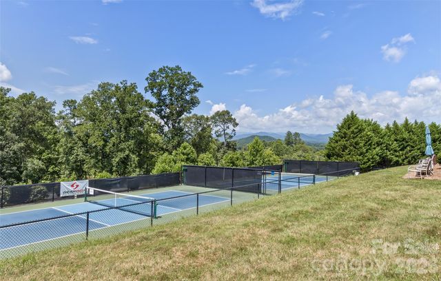 100 Titleist Way, Hendersonville, NC 28739