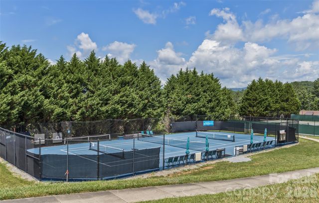 100 Titleist Way, Hendersonville, NC 28739