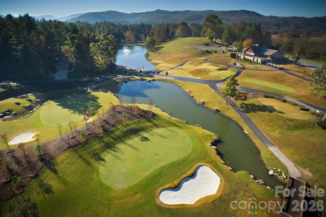 100 Titleist Way, Hendersonville, NC 28739