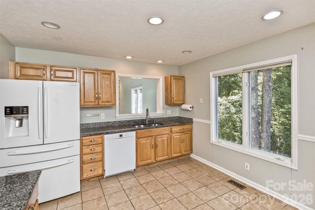 100 Titleist Way, Hendersonville, NC 28739