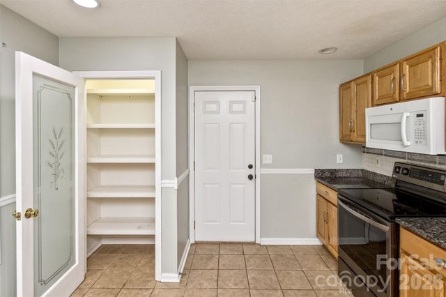 100 Titleist Way, Hendersonville, NC 28739