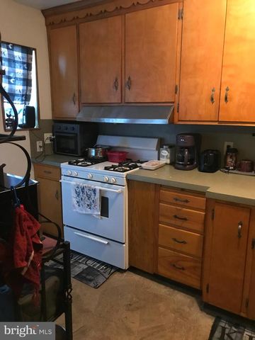 60 E MAIN ST, Mountville, PA 17554
