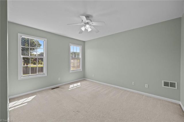 697 Retford Park Lane, Kernersville, NC 27284